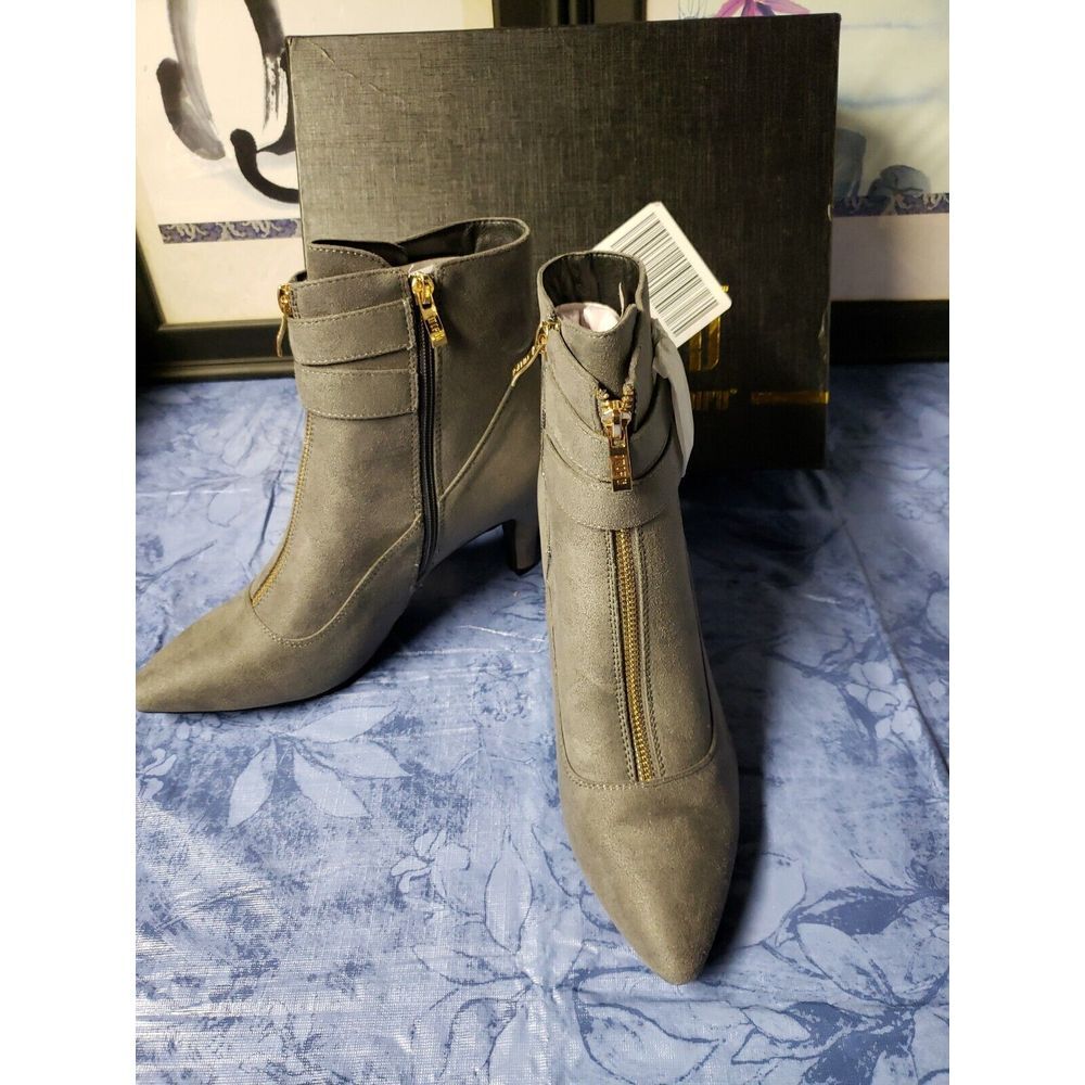 IDIFU Women's Pointed Toe Metal Buckle Two Strap Ankle Booties sz‎ 9.5
